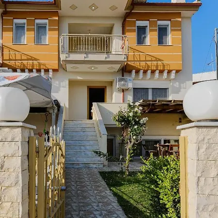 Daire 2-bdrm Maisonette In Short Walk To Nikiti (Sithonia)